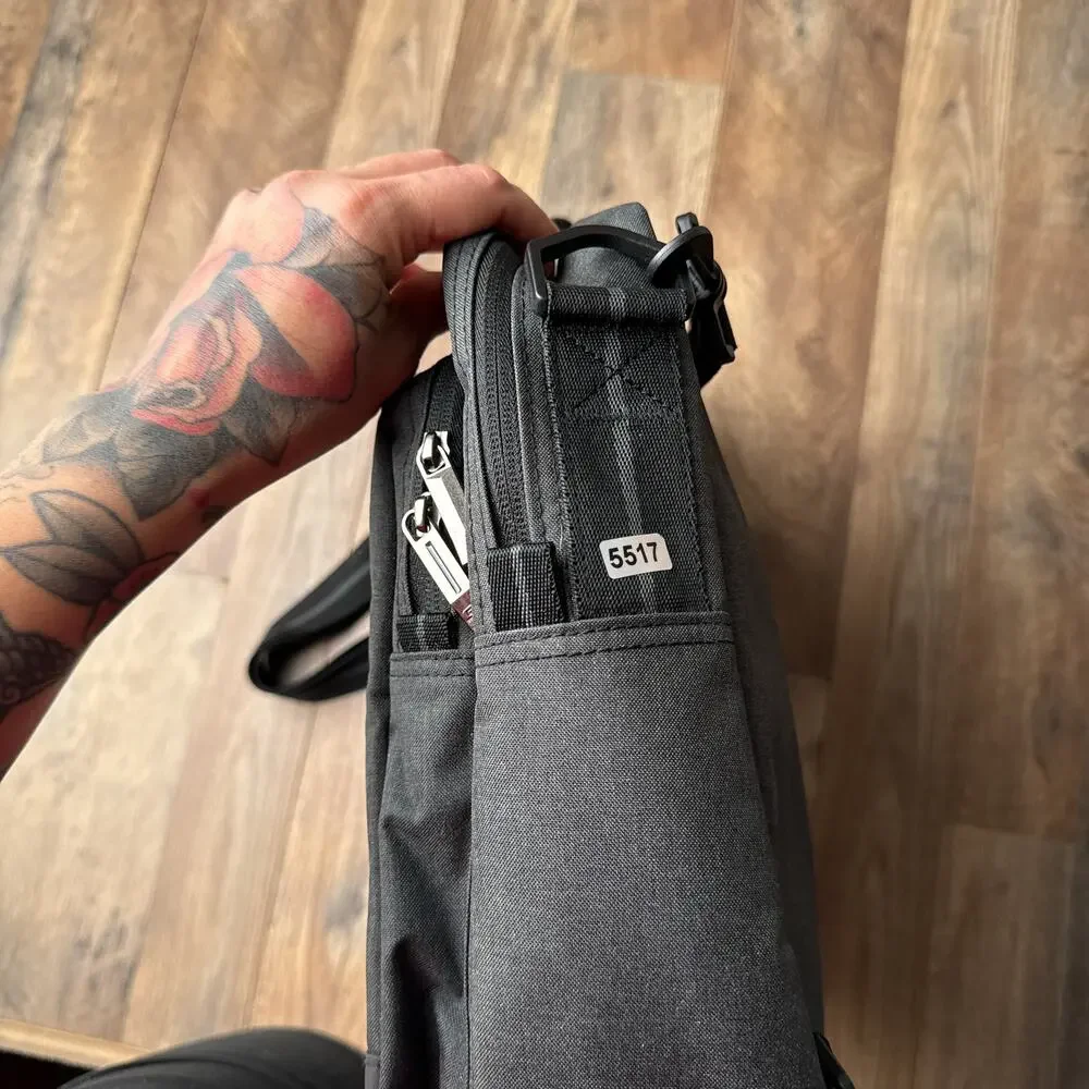 SOLO New York Duane Hybrid Briefcase Backpack Black‎ Removable Shoulder Strap